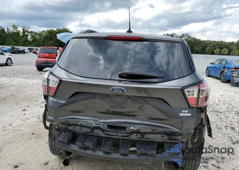 2018 Ford Escape Se z USA, uszkodzony, nr VIN 1FMCU0GD3JUD38170